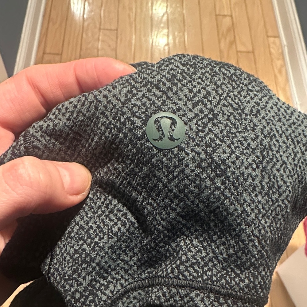 Lululemon Black and green Patterned workout top